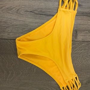 hollister bikini bottoms